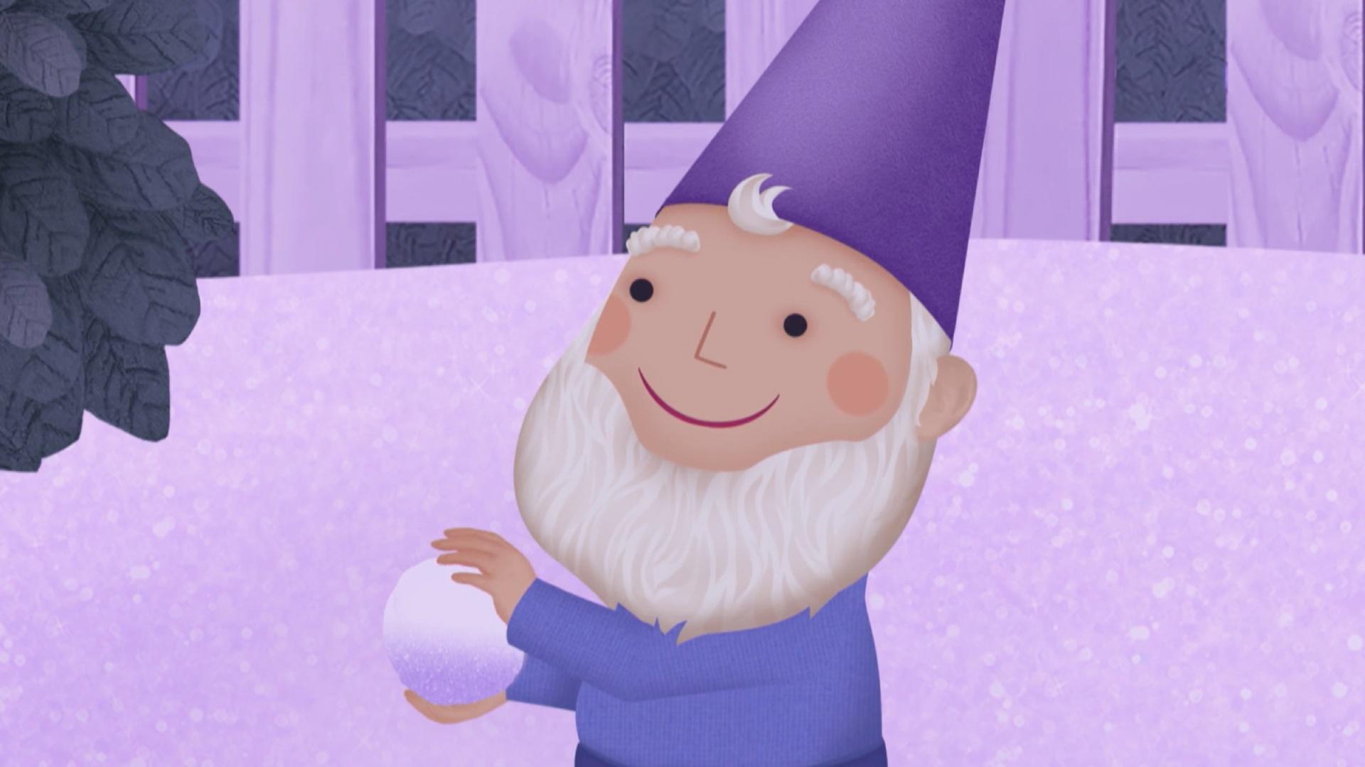 Pinkalicious and Peter build a snow alarm. / Pinkalicious wins the Good Citizen Award.